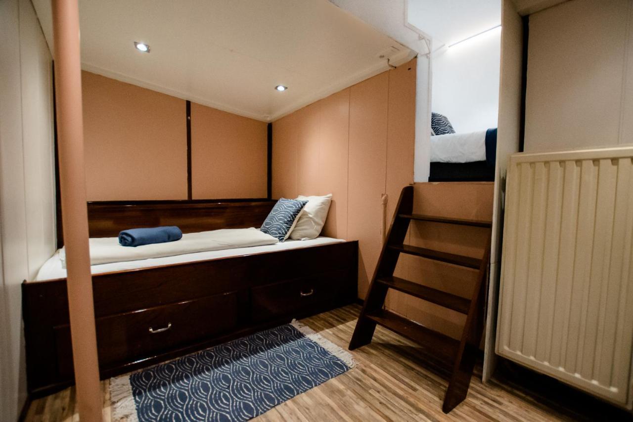 Hotel Houseboat Jana - With Sauna And Terrace à Bruges Extérieur photo